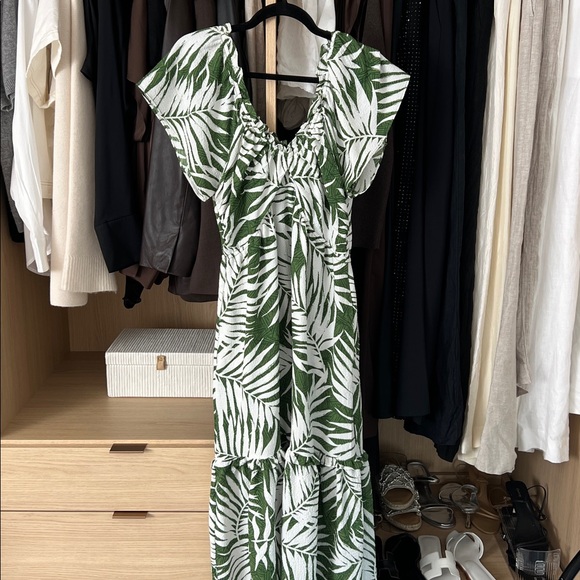 Sofia Jeans Women's V Neck Dress with Flutter Sleeves Size L - Picture 3 of 7